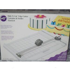 Wilton Slide-N-Cut Edge Cutter Cake Sugar Sheets Fondant Gum Paste Icing NEW